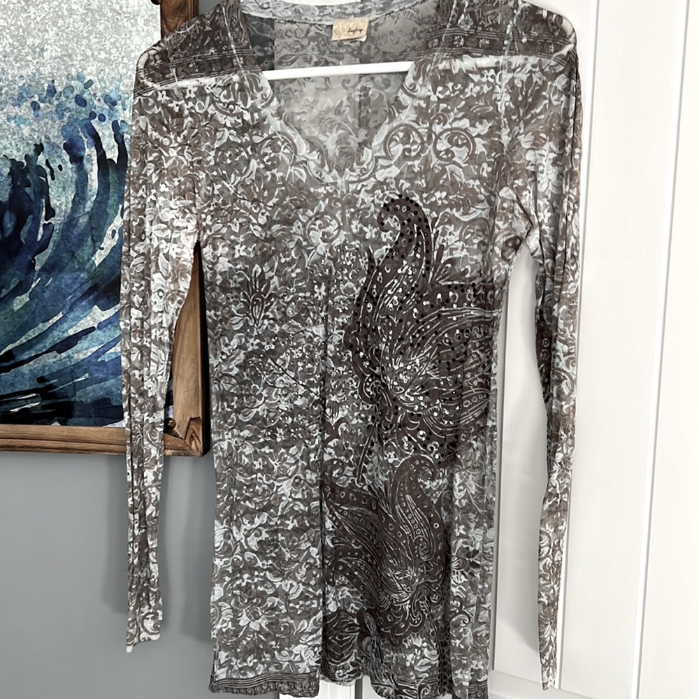 Medium top from daytrip